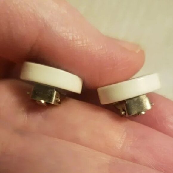 Chanel COCO Clip On Earrings Black and White Cruise COCO đ¤đ¤ - Picture 5 of 14